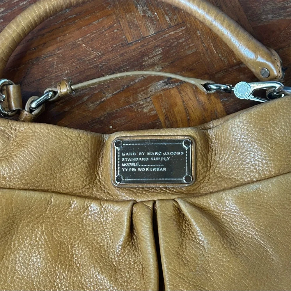 Marc Jacobs Leather Hobo Shoulder Bag